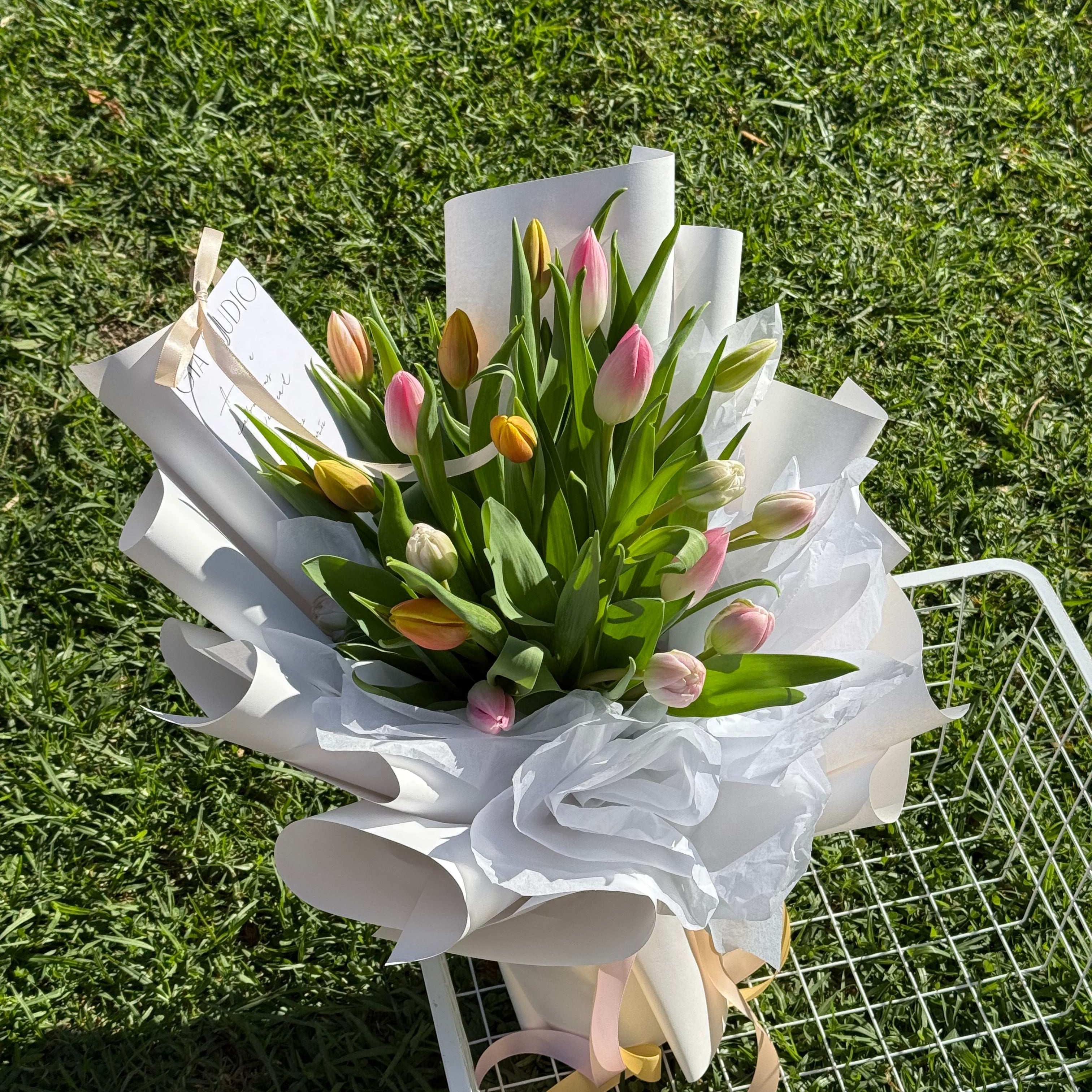 TULIPS EN MASSE