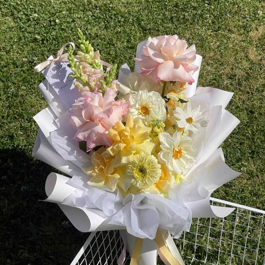 BUTTERCUP - GIA STUDIO